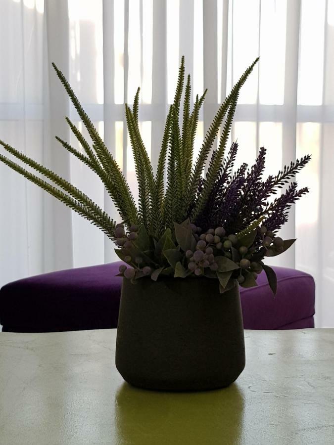 Stylish Apartment With A Patio Close To The Beach Eilat Eksteriør billede