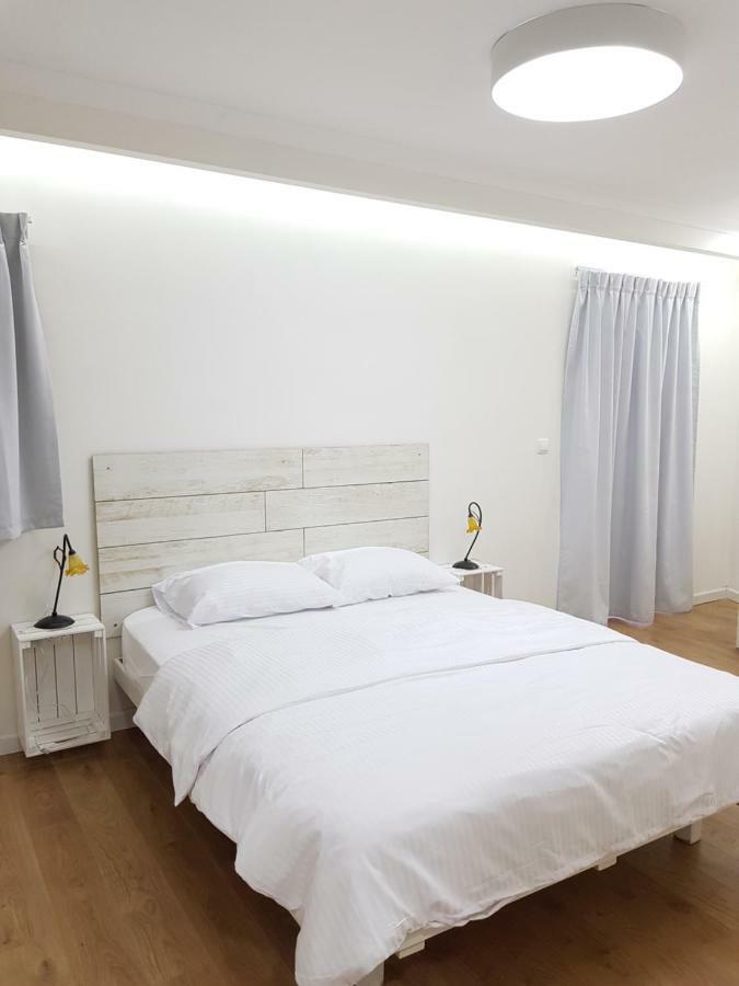 Stylish Apartment With A Patio Close To The Beach Eilat Eksteriør billede